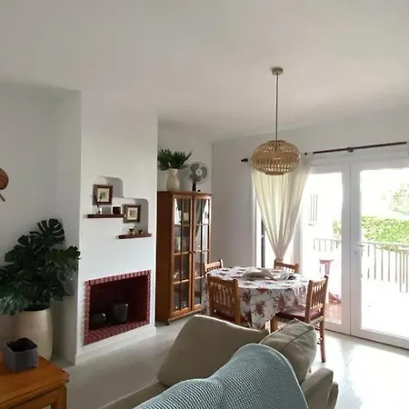 Lägenhet Con Encanto En Residencial Con Piscina