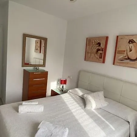 Con Encanto En Residencial Con Piscina Lägenhet *