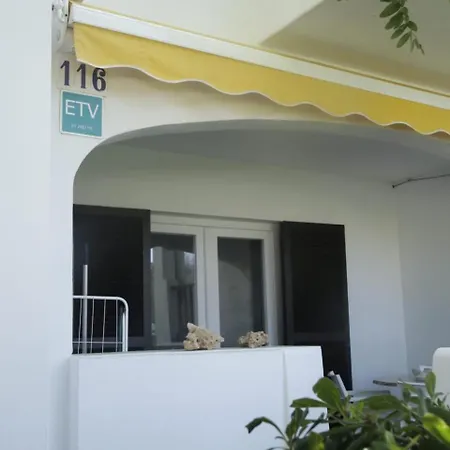 Apartamento Con Encanto En Residencial Con Piscina *